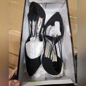 Chic Black Pointed Heels with Rhinestones